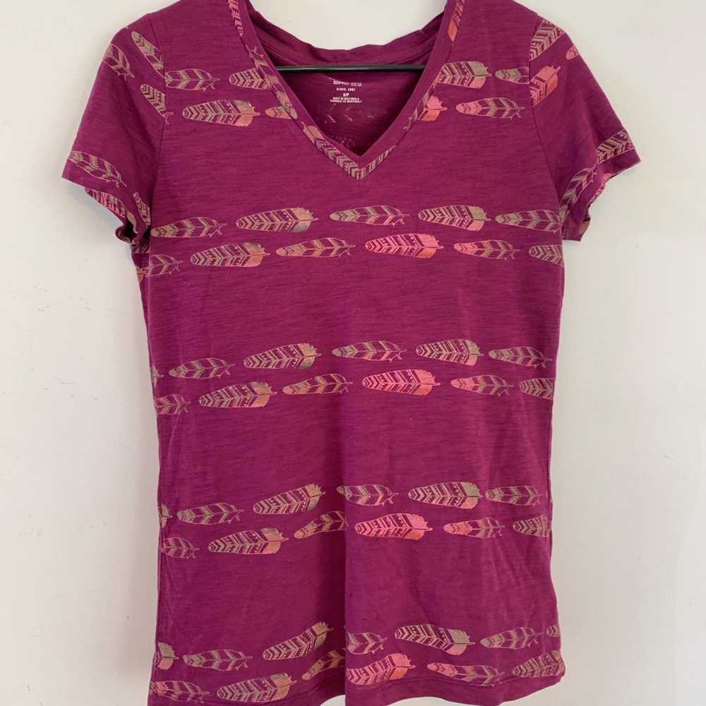 Mossimo Supply co tee shirt size S